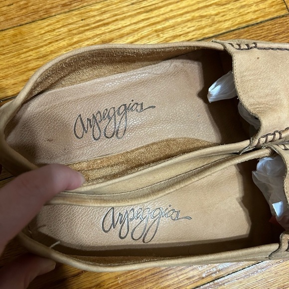 Arpeggios VTG Tan  Leather Flat Loafers Causal Women's Shoes Size 7.5 M - Picture 9 of 11